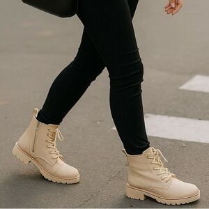 Dolce Vita Piker Ivory Perforated Stella Combat Boots Size 6.5 NIB